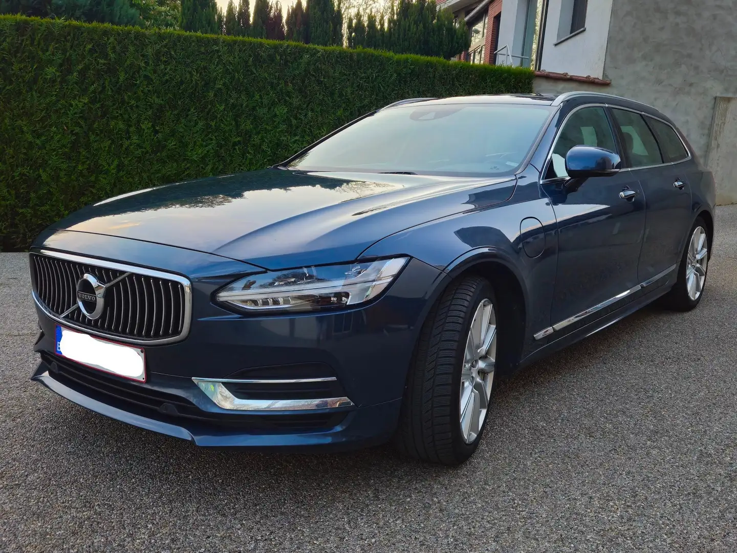 Volvo V90 V90 T8 Twin Engine AWD Geartronic Inscription Blauw - 1