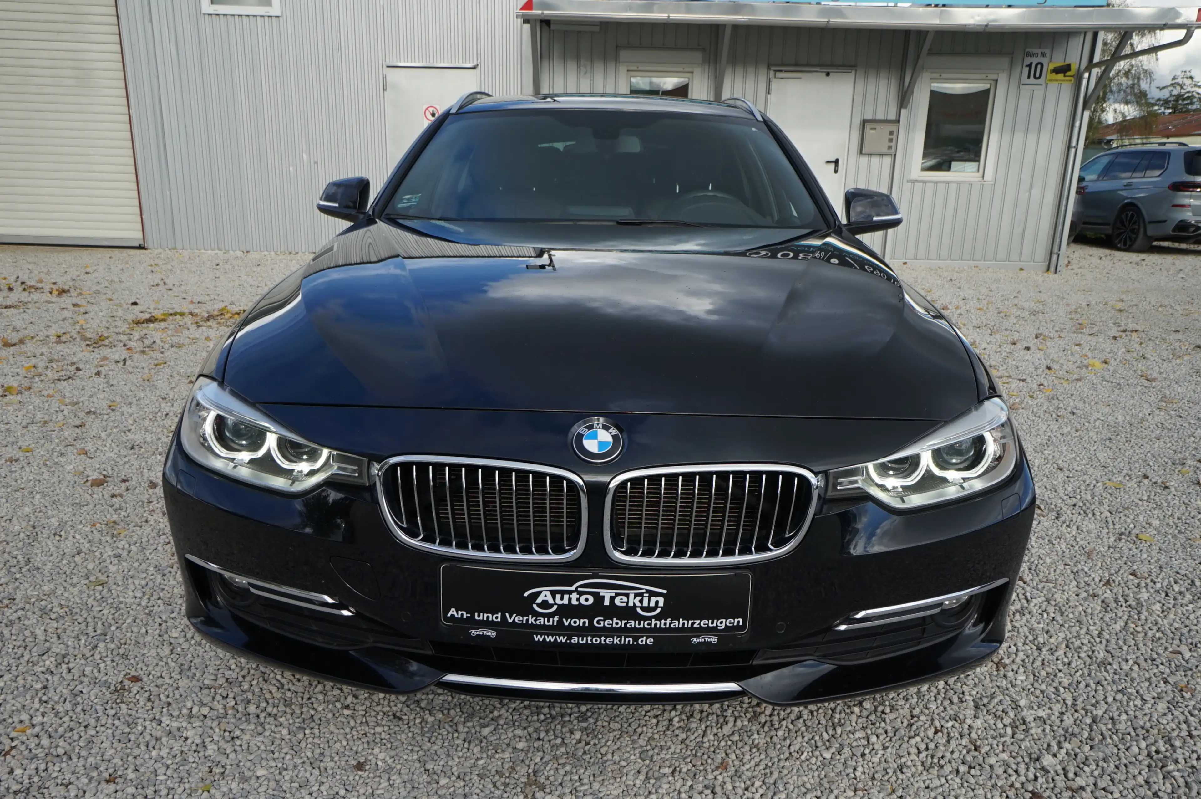 BMW 320 xDrive-Allradsystem| |AHK| |Leder| |Xenon| — photo 3