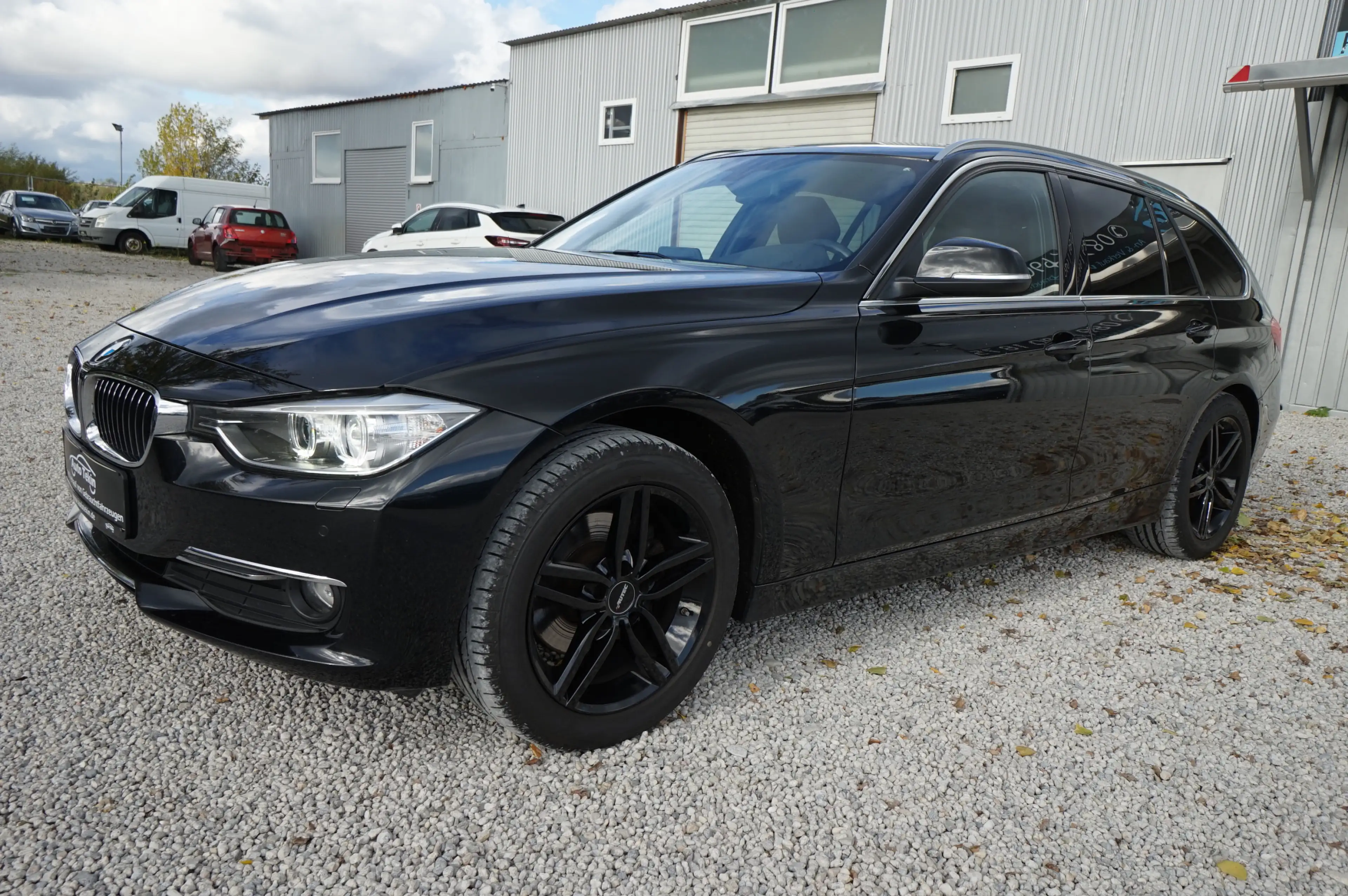 BMW 320 xDrive-Allradsystem| |AHK| |Leder| |Xenon| — photo 4