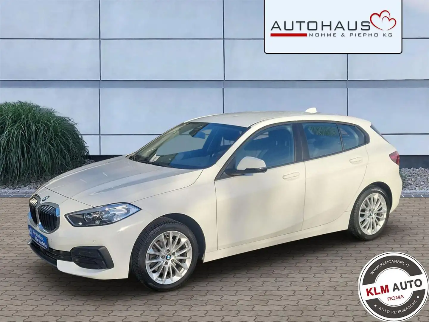 BMW 118 i 5p. * NAVIGATORE - SEDILI RISCALDATI* Bianco - 1