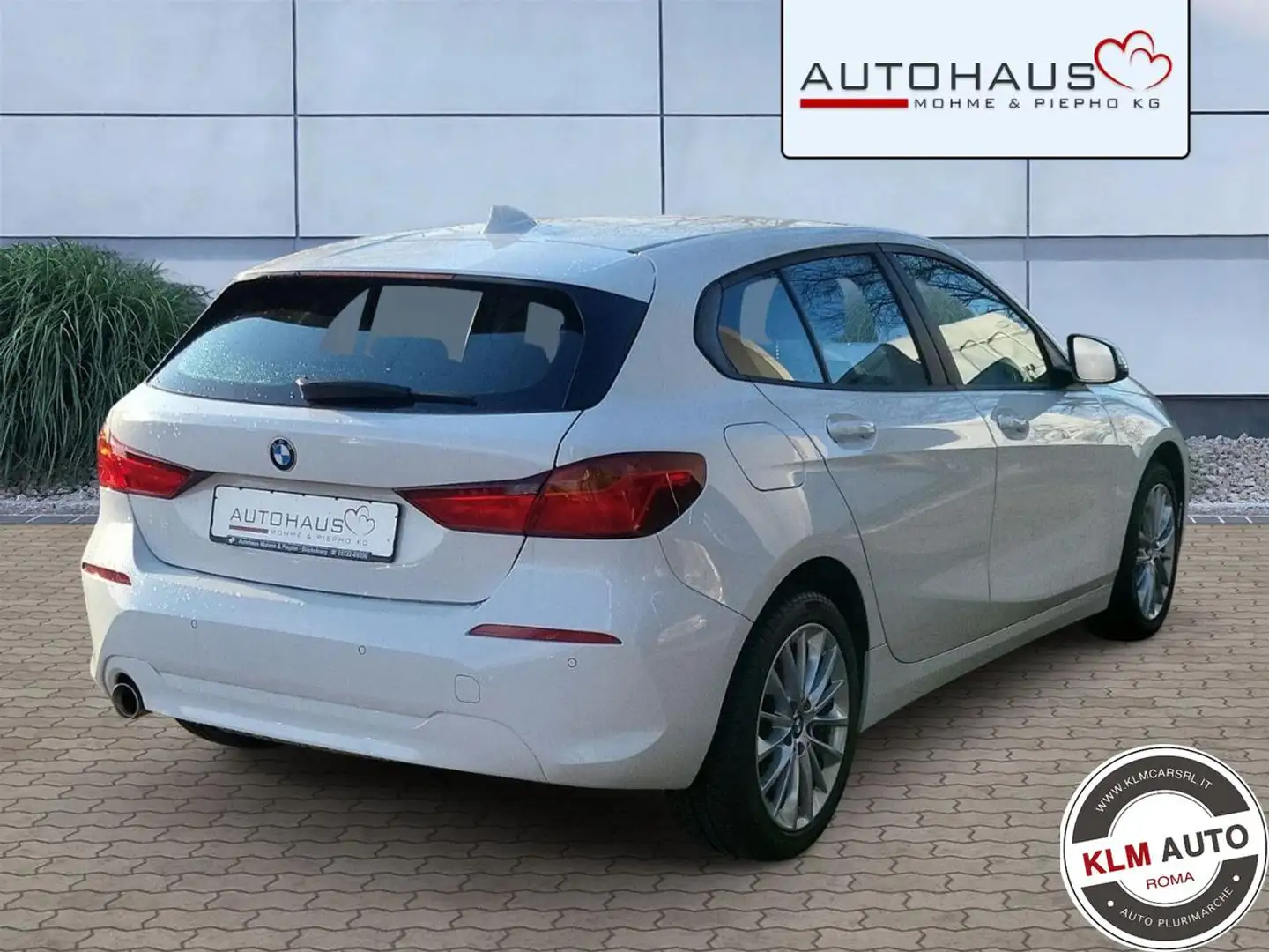 BMW 118 i 5p. * NAVIGATORE - SEDILI RISCALDATI* Bianco - 2