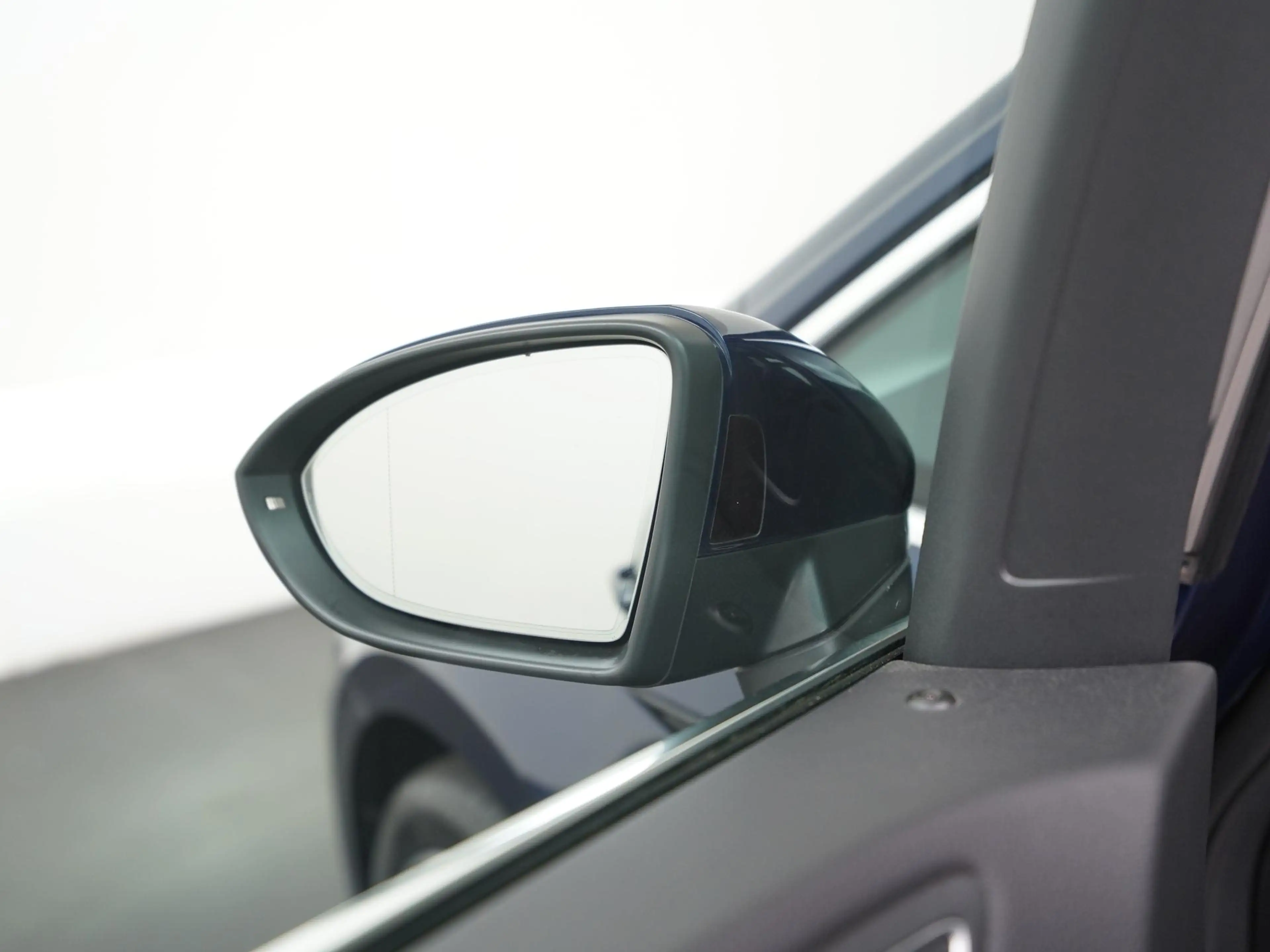Volkswagen Touran 1.5 TSI Highline R-Line Ext. DSG | Panoramadak | L — photo 36