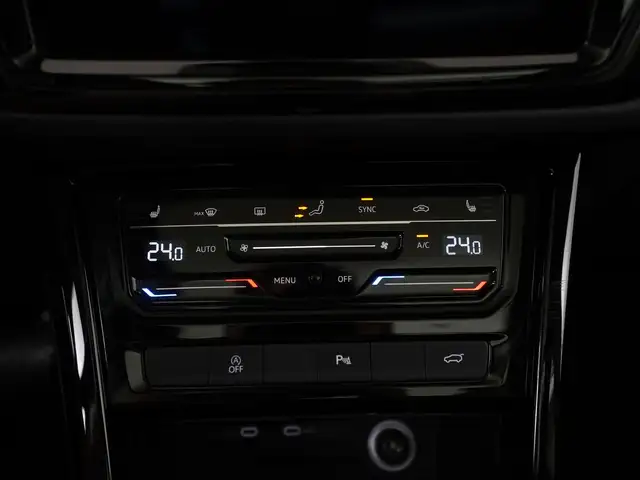 Volkswagen Touran view 10