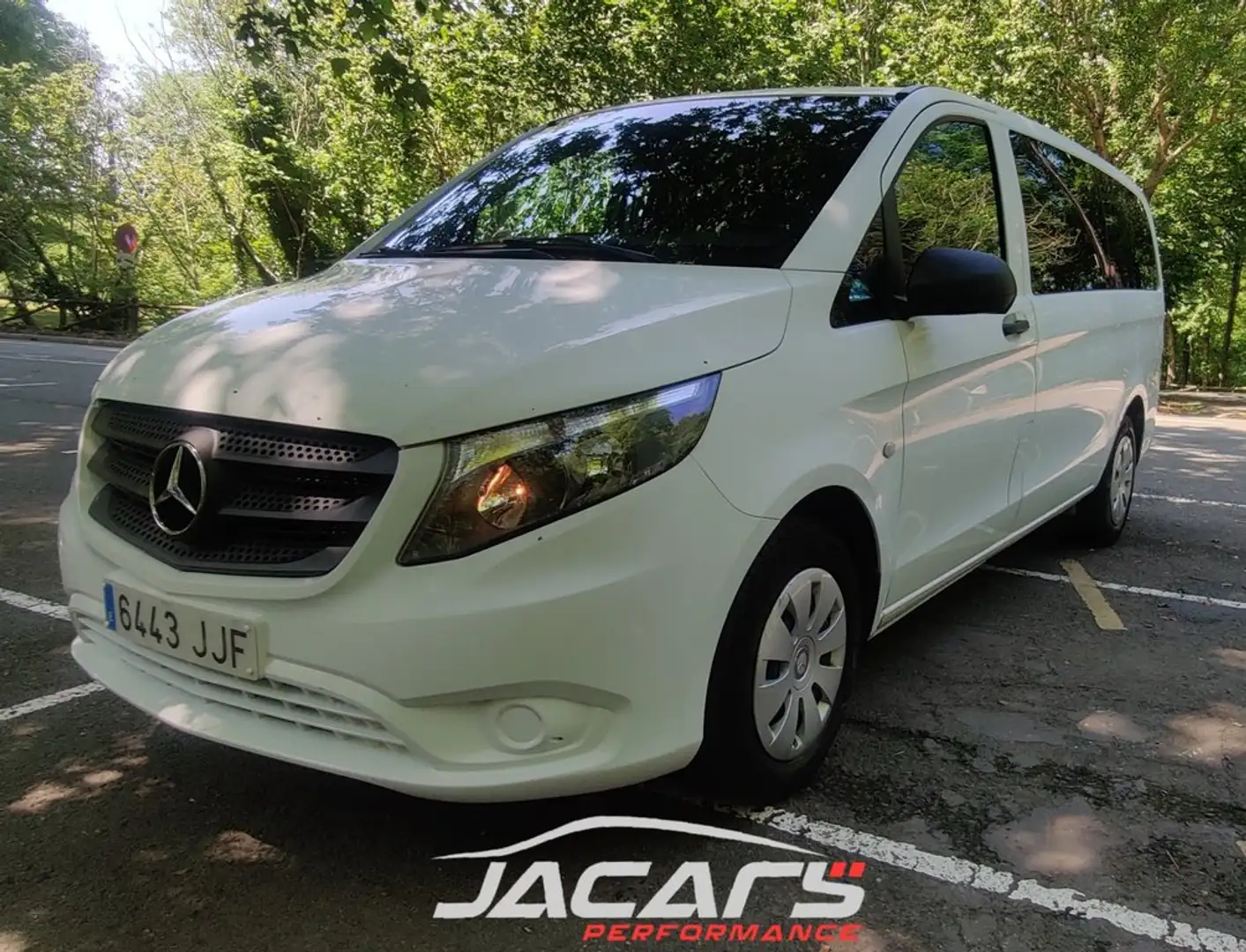 Mercedes-Benz Vito 111 CDI Tourer Pro Larga Blanco - 1