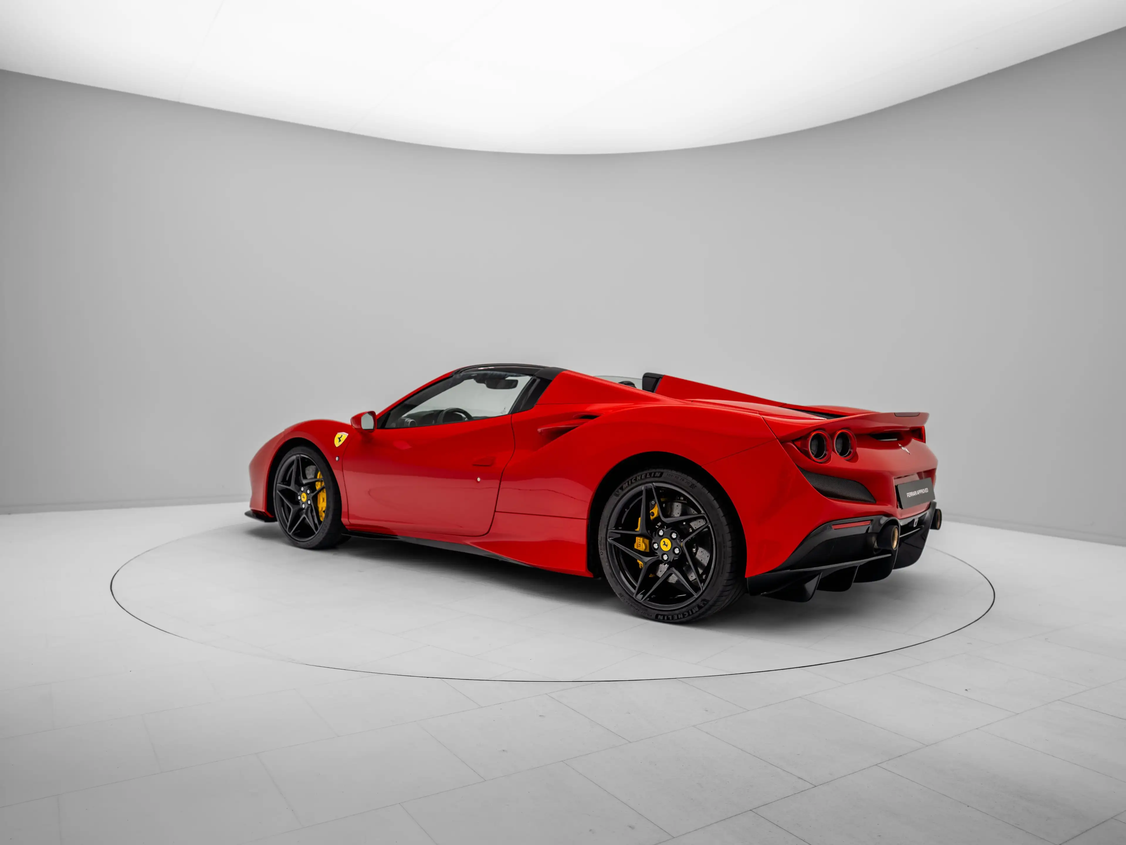 Ferrari F8 Spider - FERRARI HAMBURG — photo 7