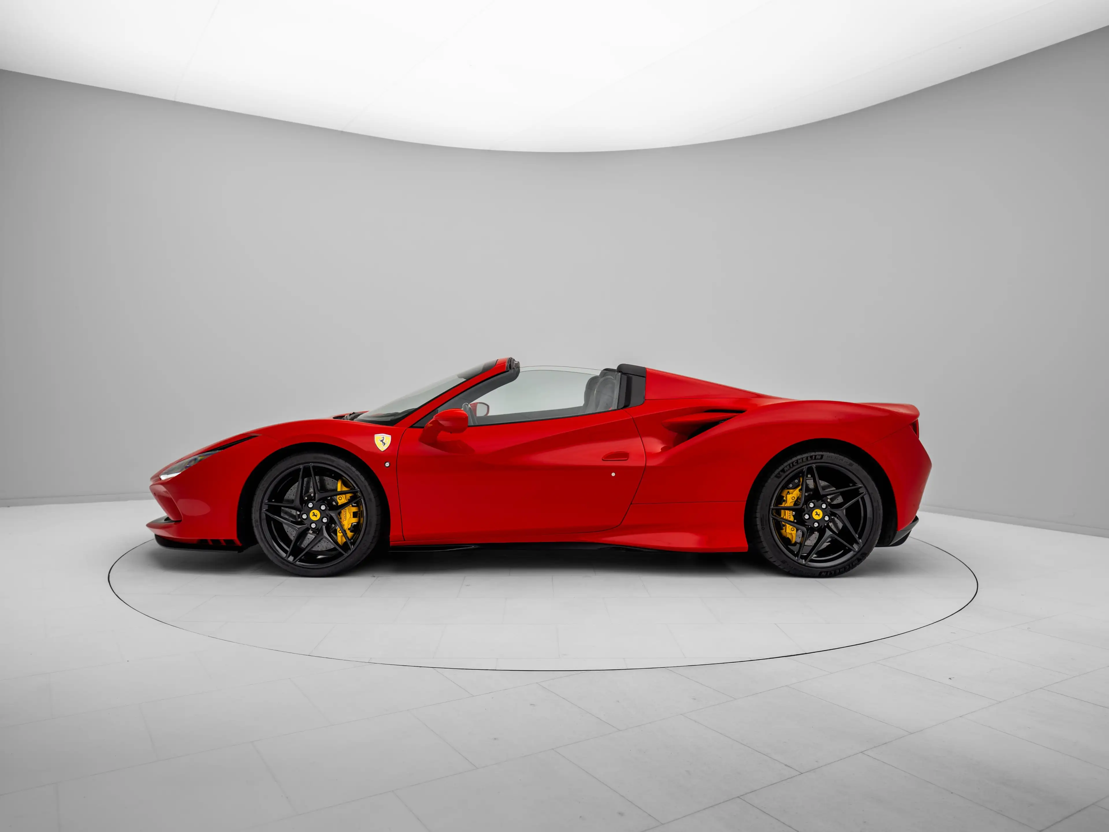 Ferrari F8 Spider - FERRARI HAMBURG — photo 8
