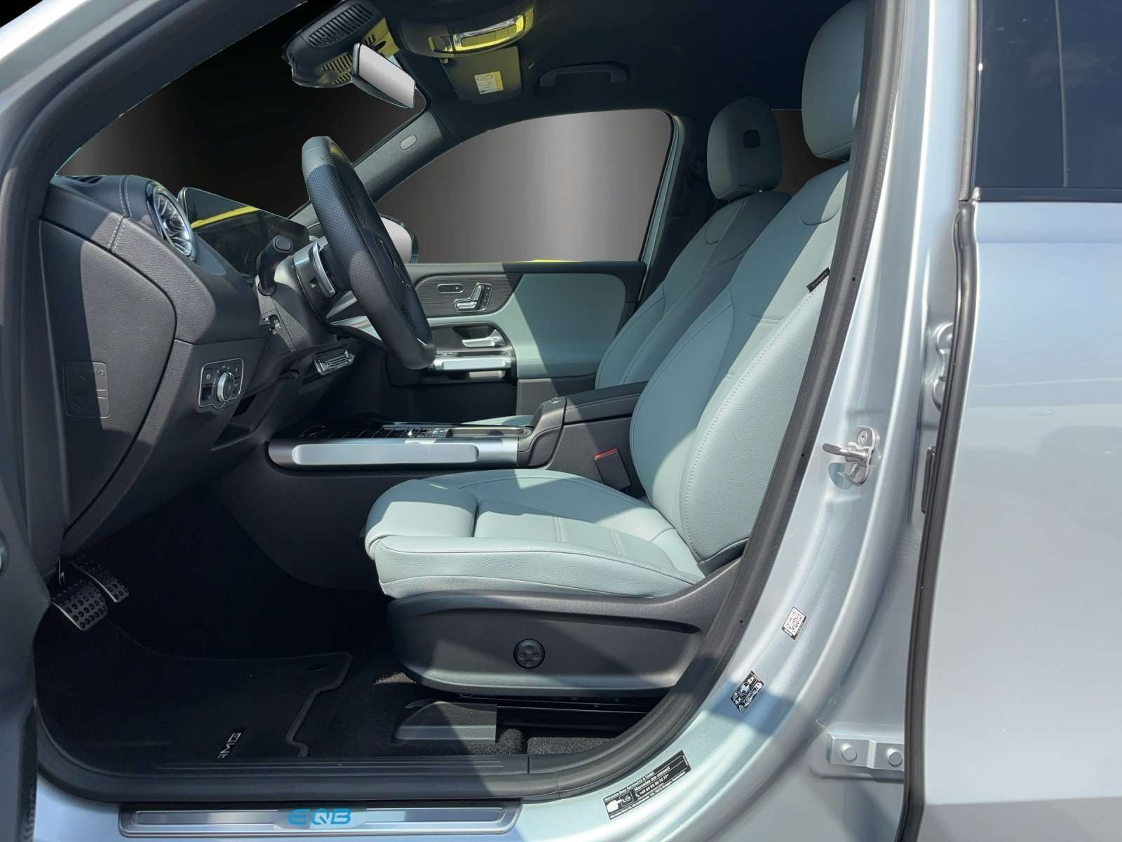 Mercedes-Benz EQB