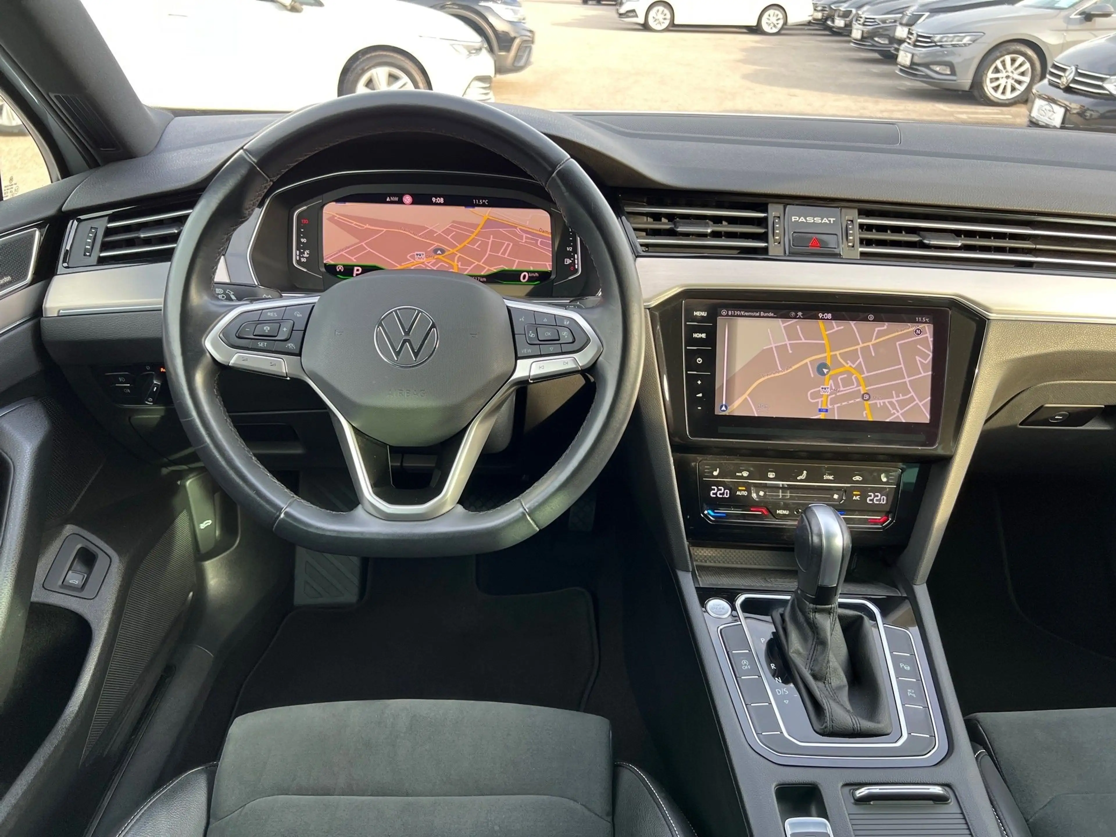 Volkswagen Passat Variant Elegance 2,0 SCR TDI DSG — photo 11