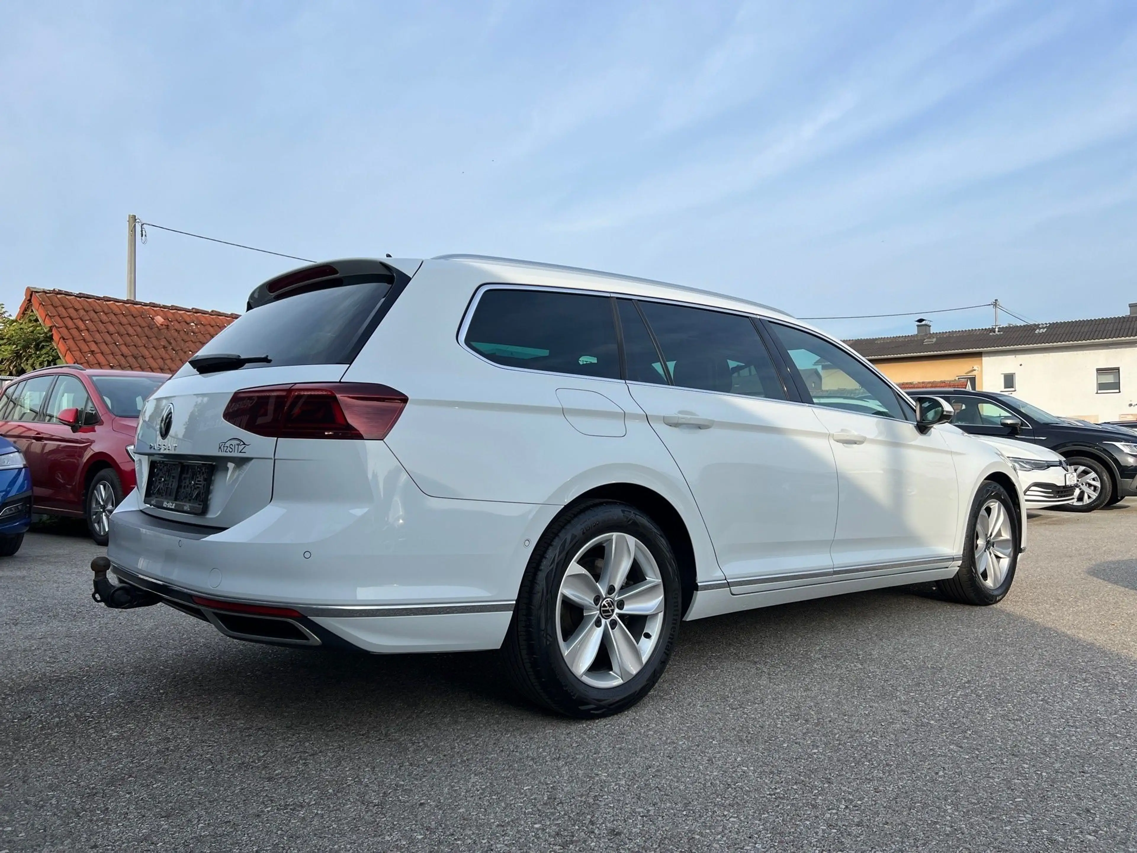 Volkswagen Passat Variant Elegance 2,0 SCR TDI DSG — photo 3