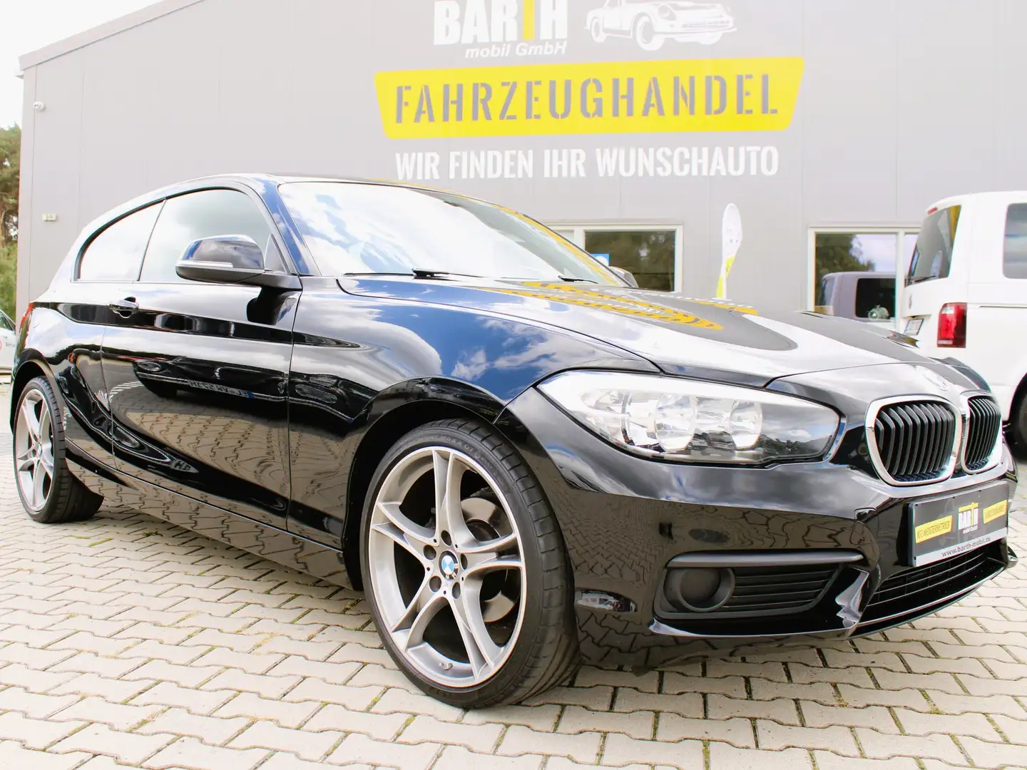 BMW 116 116 i*PDC*SHZ*KLIMA*8fachbereift* Schwarz - 1