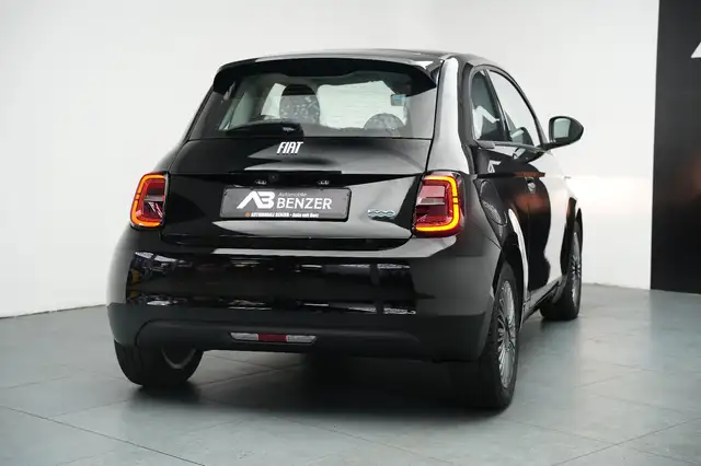 Fiat 500 view 9