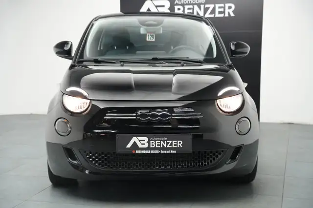 Fiat 500 view 3