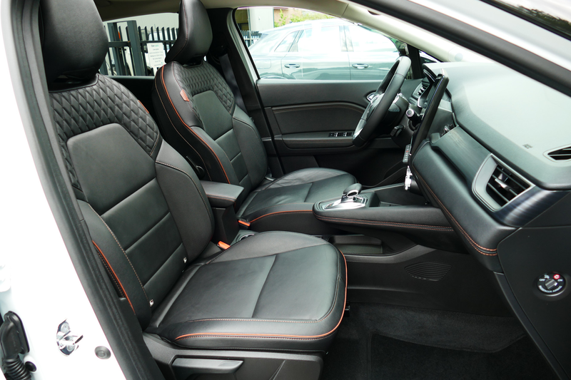 Renault Captur 1.6 E-Tech Plug-in Hybrid 160 Intens. Schuifdak, L — photo 3
