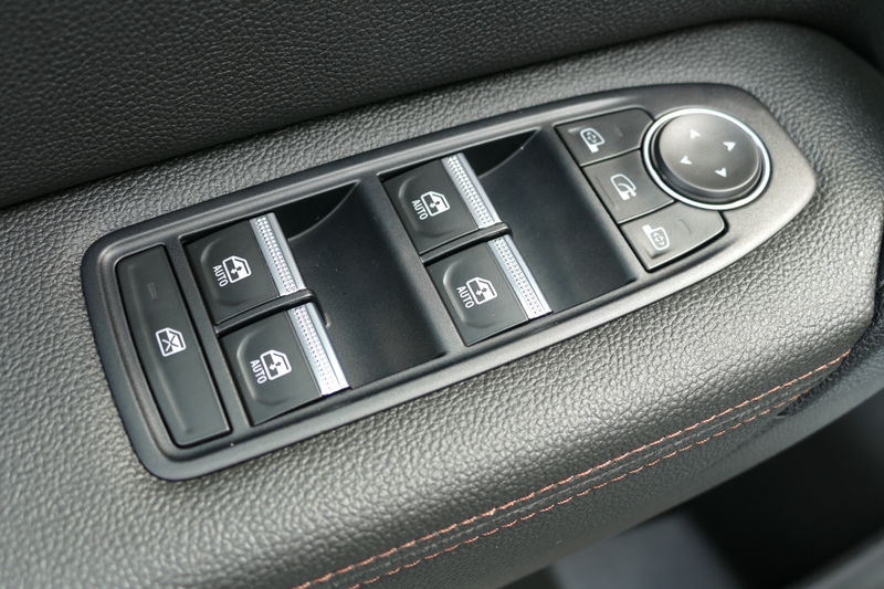 Renault Captur 1.6 E-Tech Plug-in Hybrid 160 Intens. Schuifdak, L — photo 40