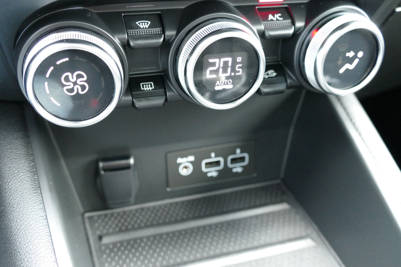 Renault Captur 1.6 E-Tech Plug-in Hybrid 160 Intens. Schuifdak, L — photo 29