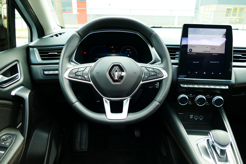 Renault Captur 1.6 E-Tech Plug-in Hybrid 160 Intens. Schuifdak, L — photo 14