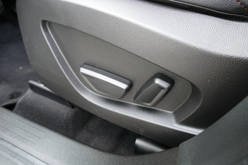 Renault Captur 1.6 E-Tech Plug-in Hybrid 160 Intens. Schuifdak, L — photo 31