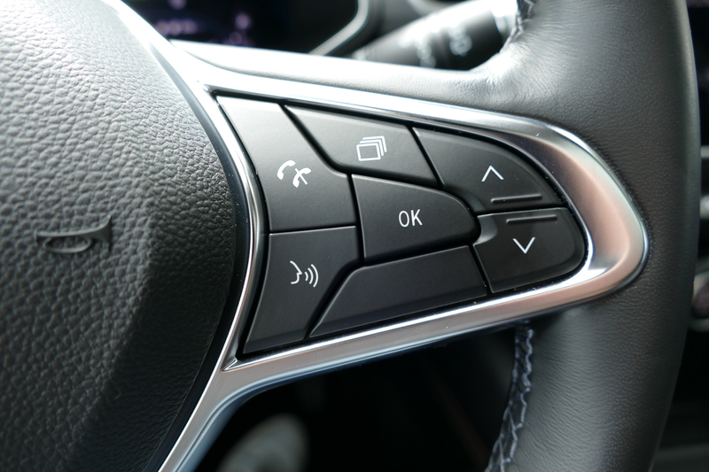 Renault Captur 1.6 E-Tech Plug-in Hybrid 160 Intens. Schuifdak, L — photo 34