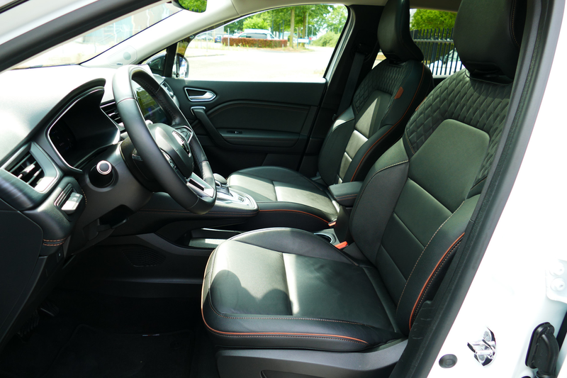 Renault Captur 1.6 E-Tech Plug-in Hybrid 160 Intens. Schuifdak, L — photo 12