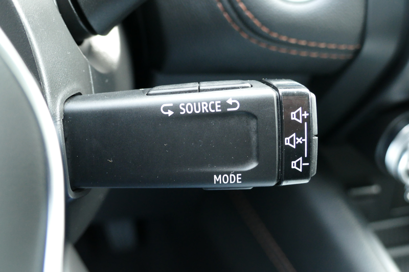 Renault Captur 1.6 E-Tech Plug-in Hybrid 160 Intens. Schuifdak, L — photo 39