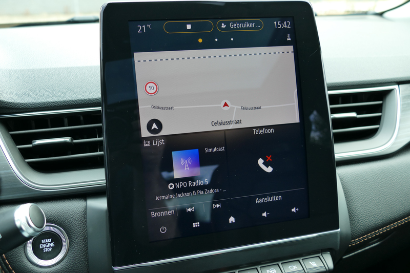 Renault Captur 1.6 E-Tech Plug-in Hybrid 160 Intens. Schuifdak, L — photo 22