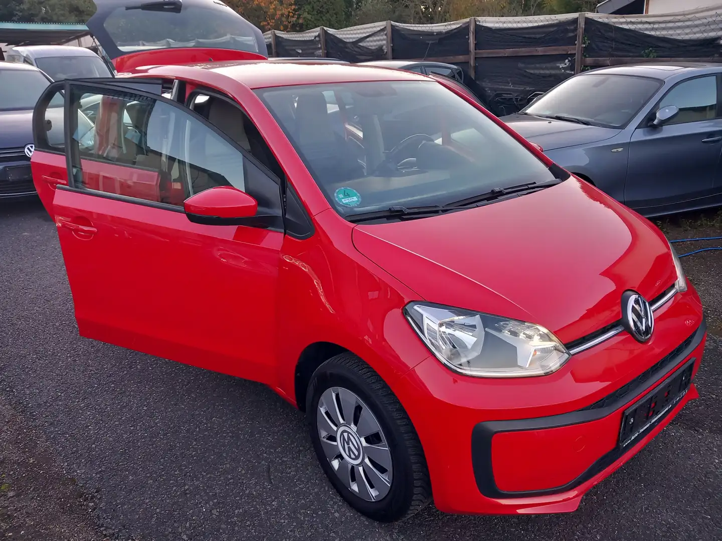 Volkswagen up! move up! BMT/Start-Stopp*1Hand*Automatik Rouge - 2