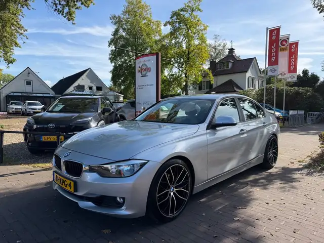 BMW Autres 320I EXECUTIVE AUTOMAAT / NAVI / AIRCO-ECC / CRUIS