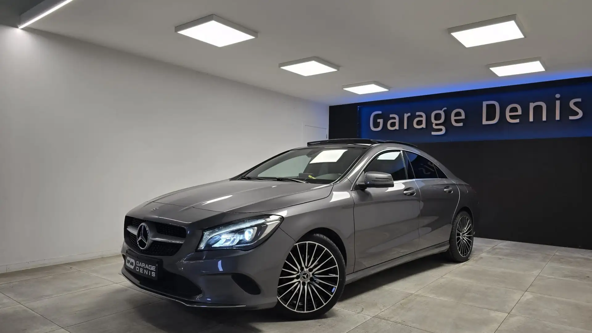 Mercedes-Benz CLA 200 D *GPS+CAMERA*TOIT-PANO*LED*CUIR*CUIR*GARANTIE* Grijs - 1