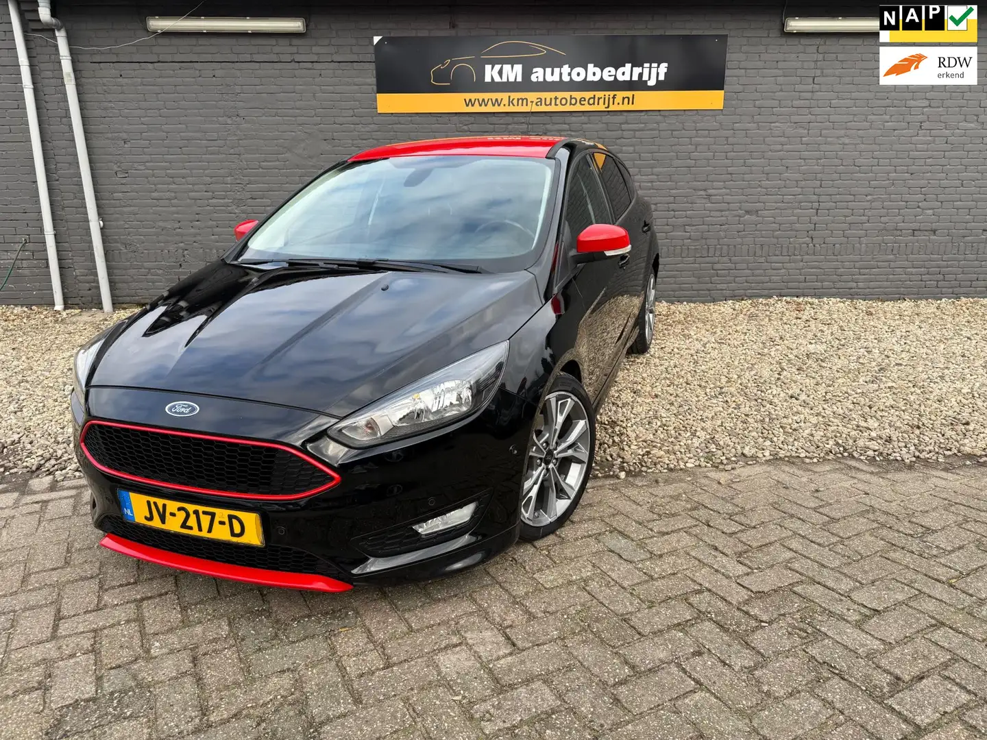 Ford Focus 1.5 Black Edition*Clima*LM*PDC*NieuweApk* Noir - 1