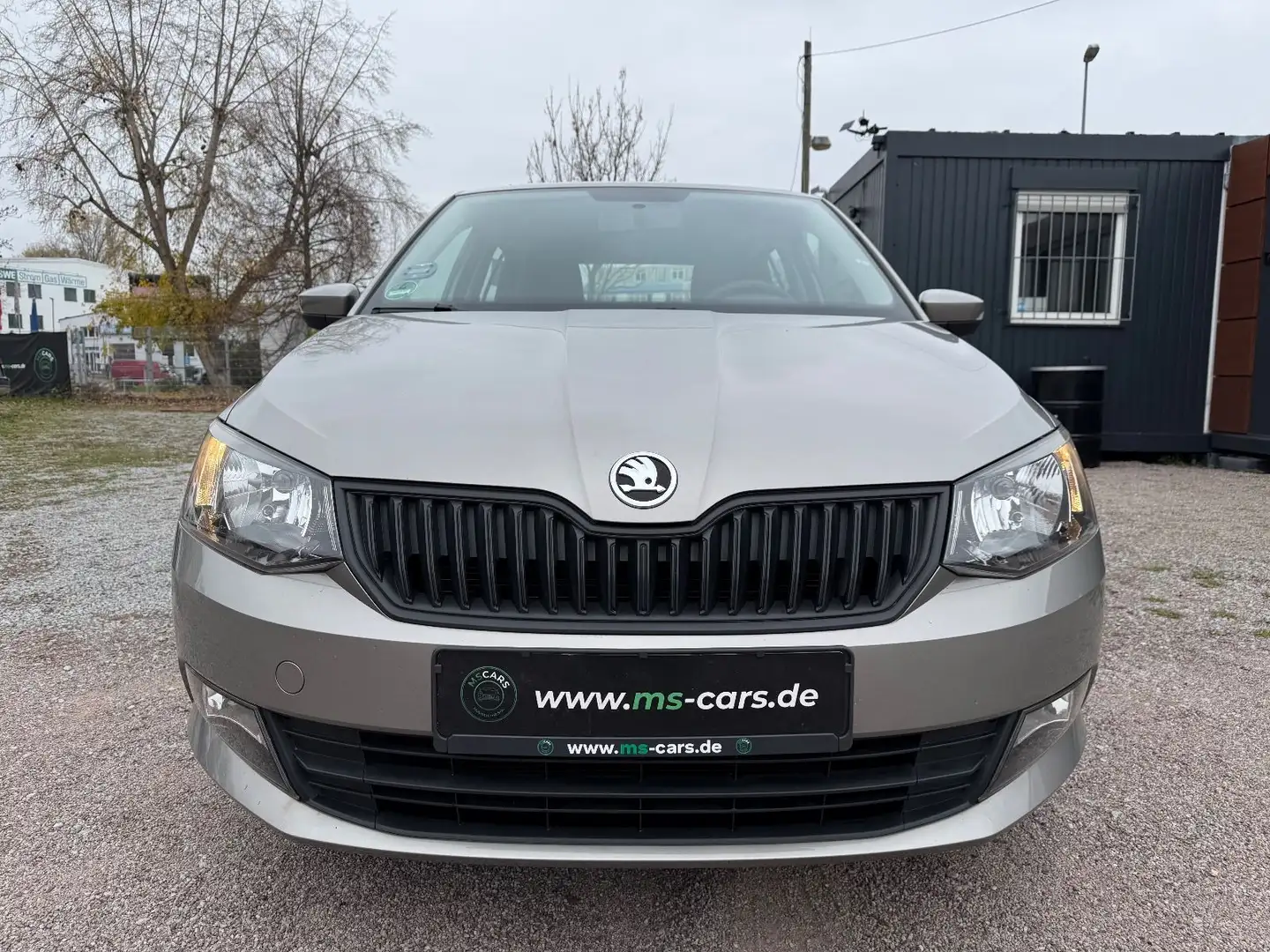 Skoda Fabia 1.2 90 PS Active *1. Hand* Beige - 2