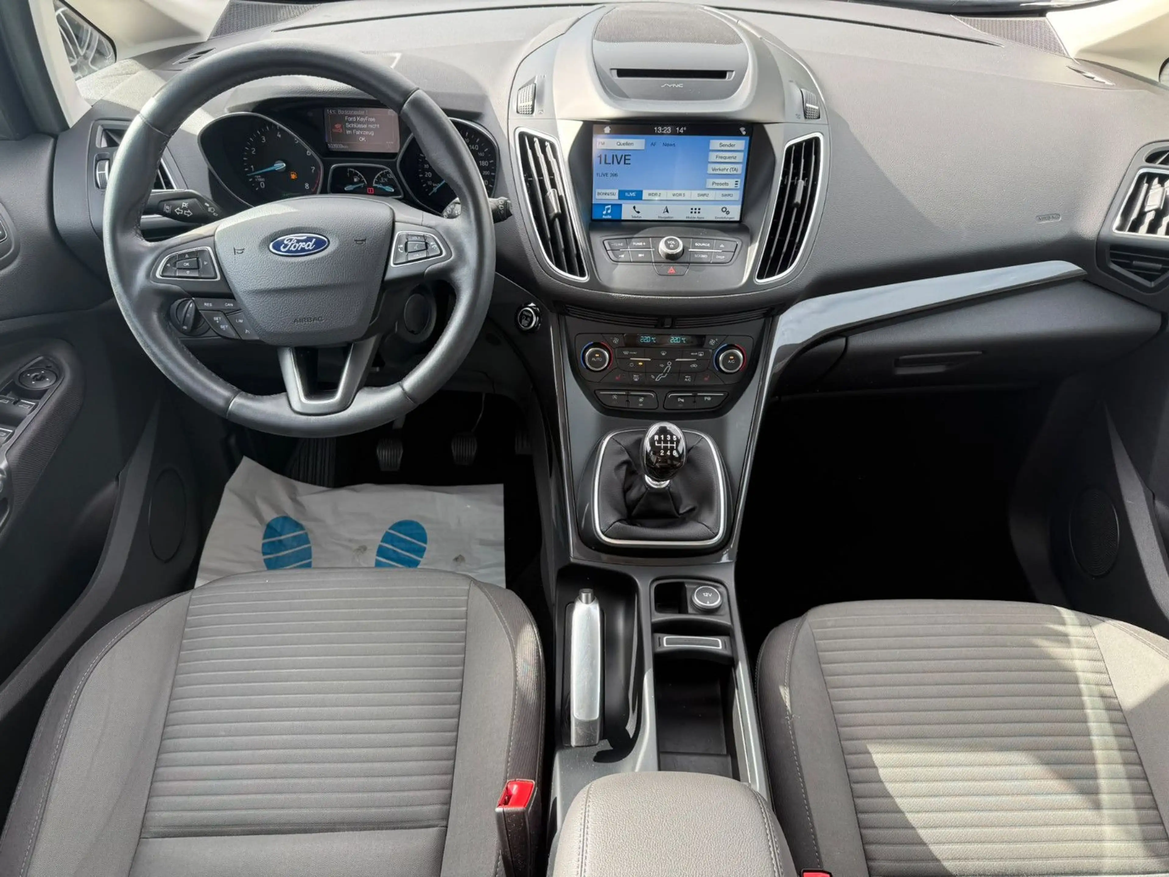 Ford C-Max C-MAX Titanium — photo 9