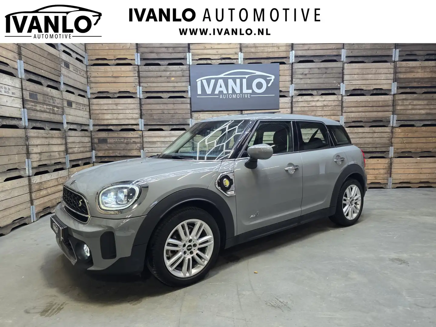 MINI Cooper SE Countryman Mini 2.0 ALL4 Untamed LED Pano HUD Navi Carplay 18 Gris - 1
