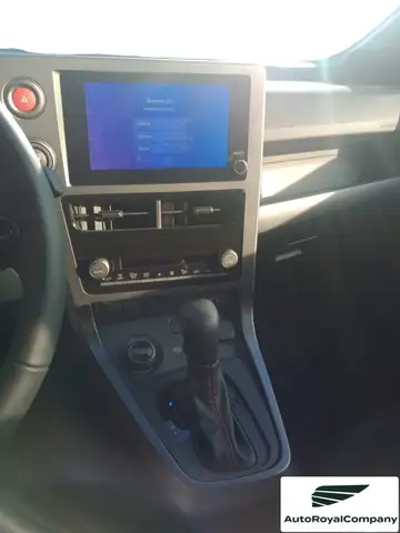 Toyota Yaris view 9