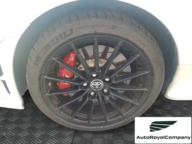 Toyota Yaris view 14