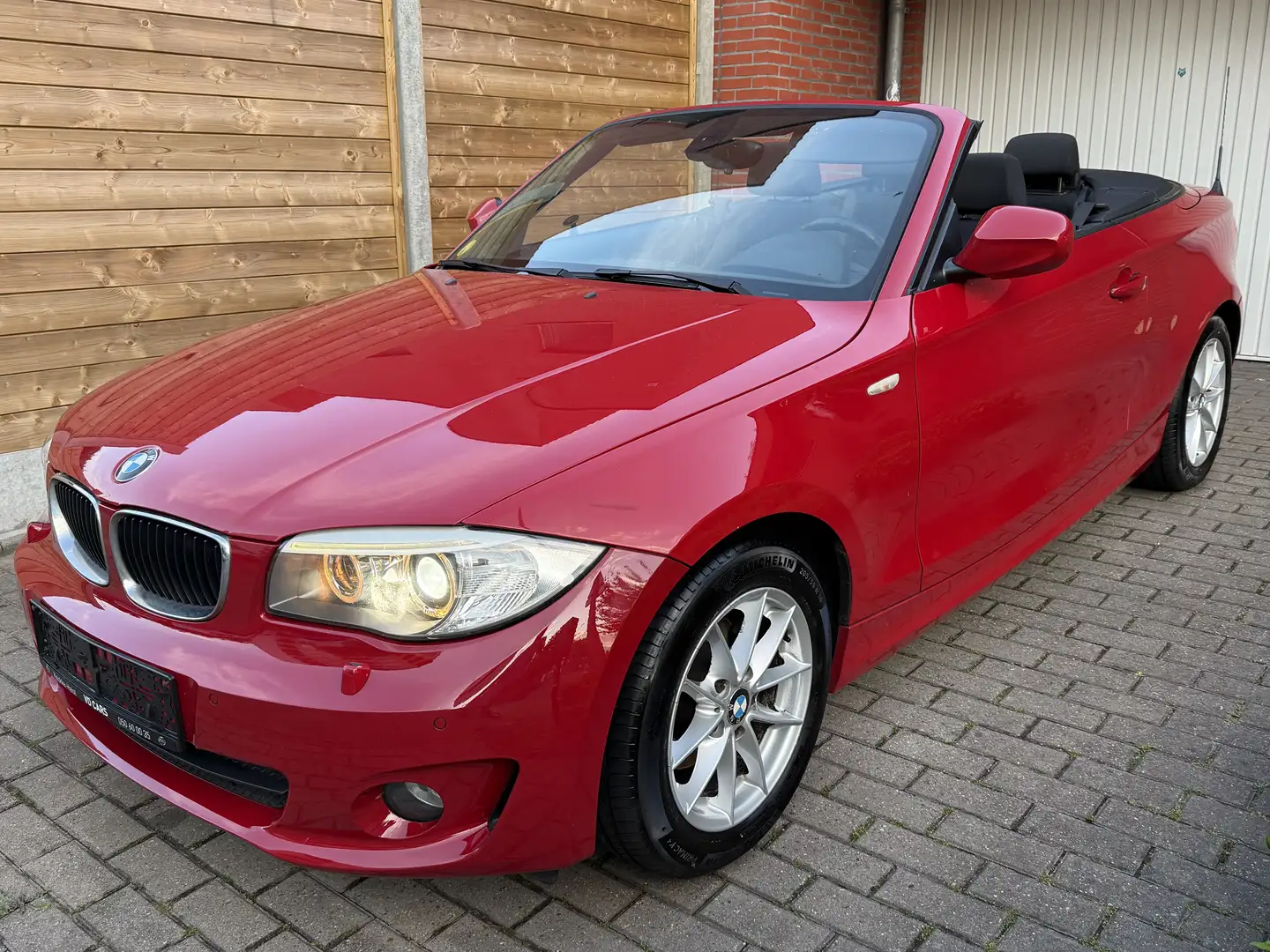 BMW 118 118d Cabrio Automaat 2012 - 1