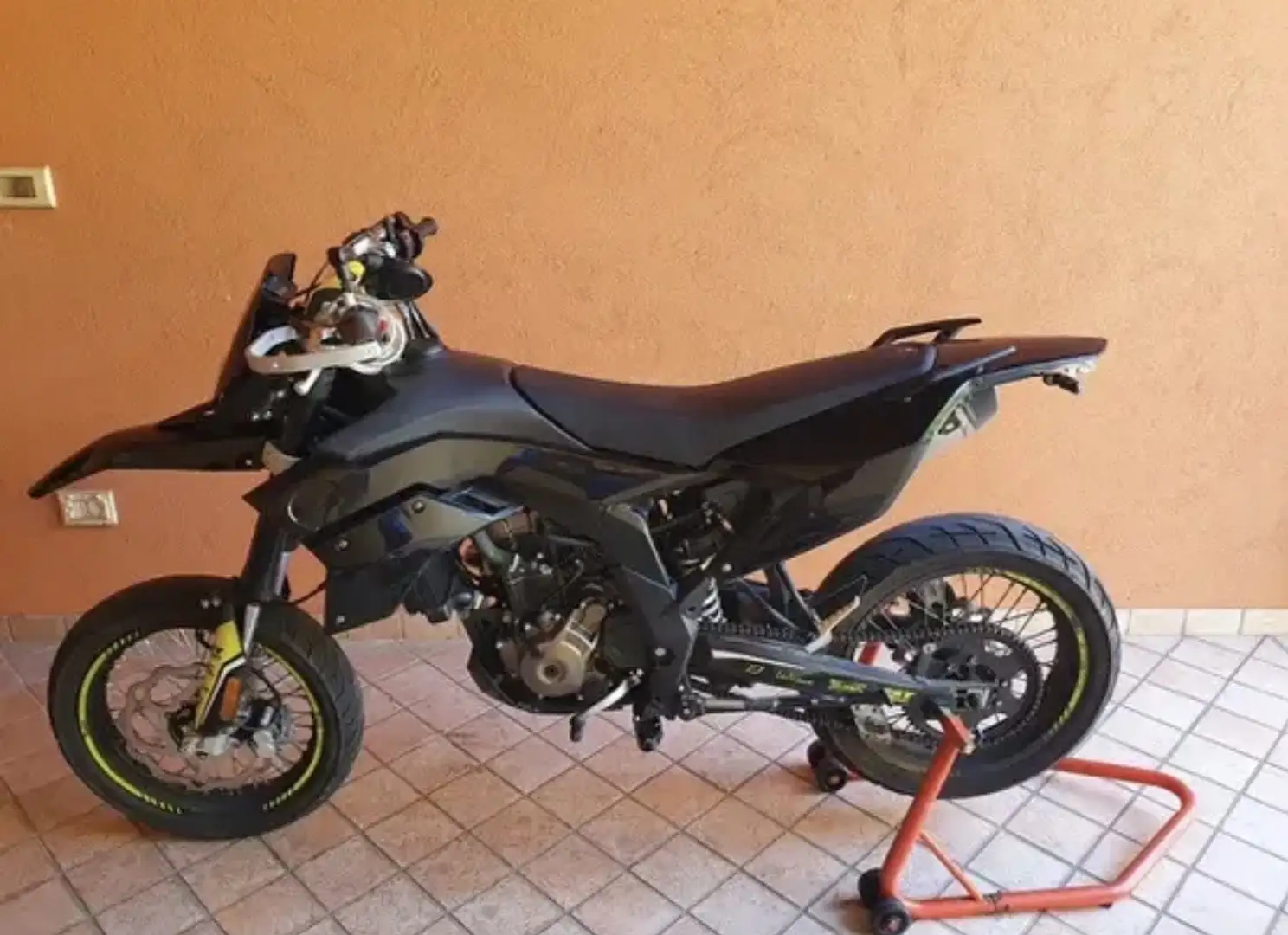 Mondial SMX 125i SUPERMOTO Black - 2