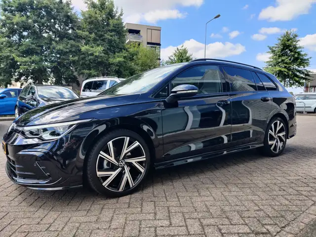 Volkswagen Golf Variant 1.5 eTSI R-Line Panoramadak!