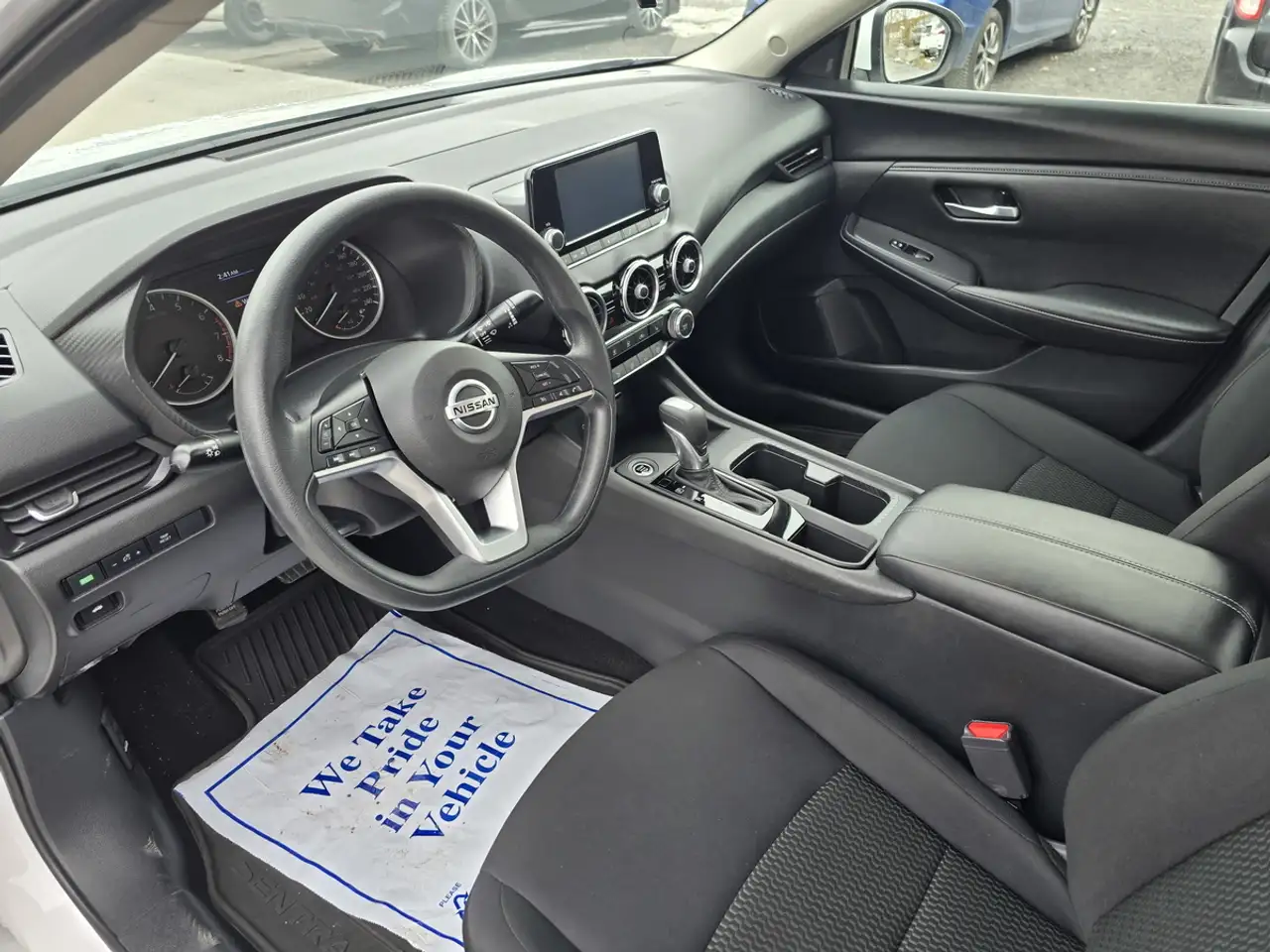 Nissan Sentra снимка Nissan Sentra