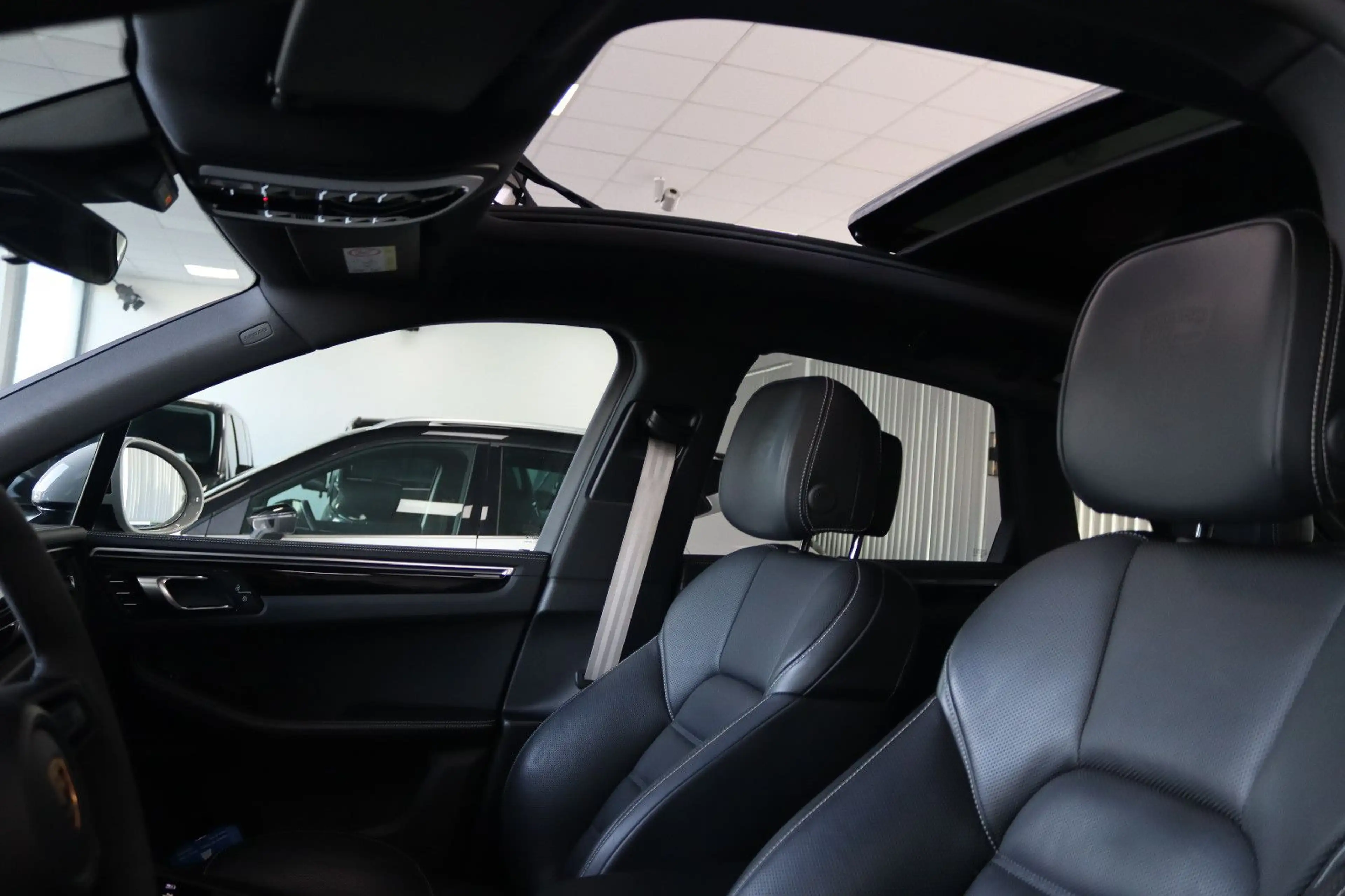 Porsche Macan S * 1.HAND + 63TKM + TOP ZUSTAND * — photo 11