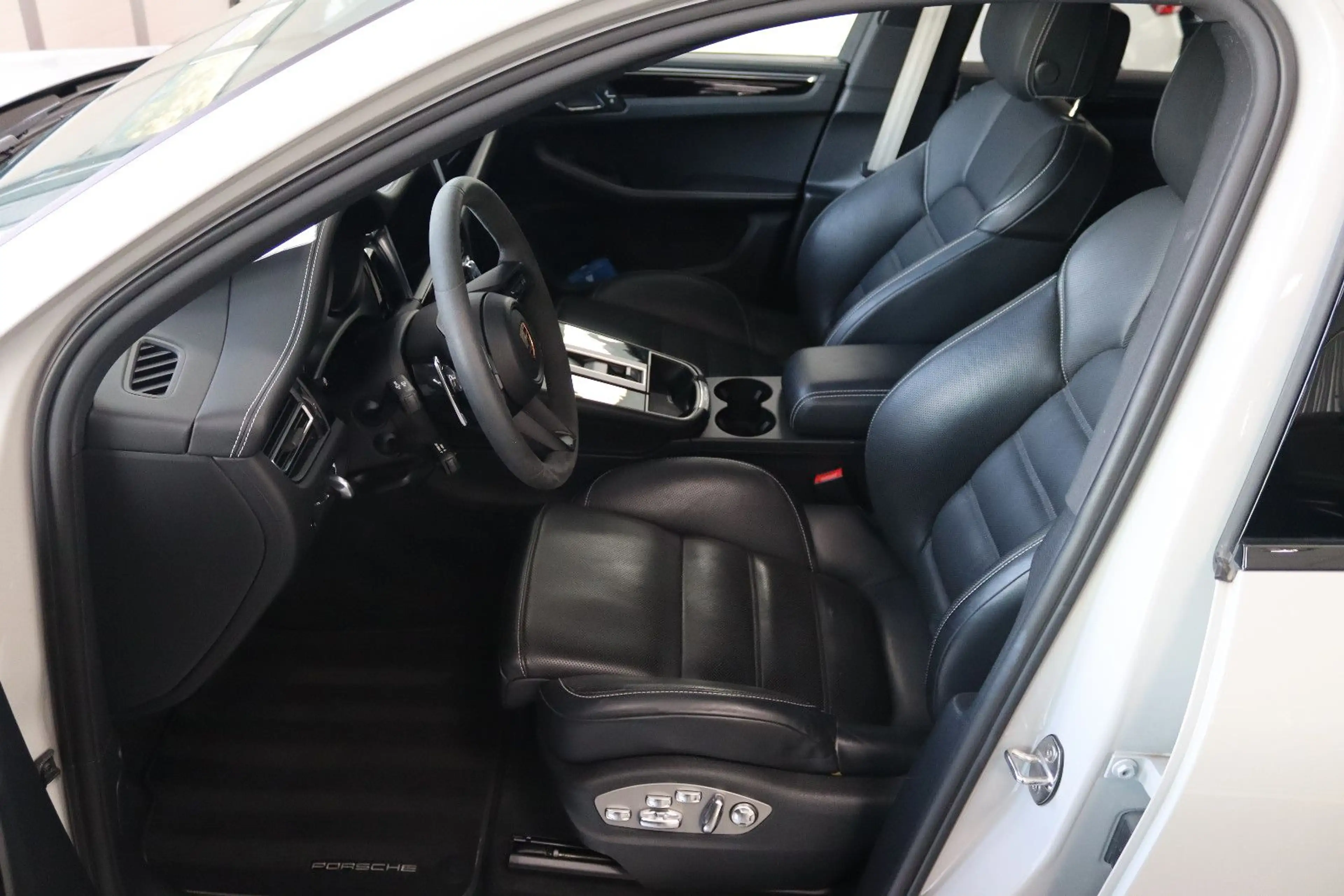 Porsche Macan S * 1.HAND + 63TKM + TOP ZUSTAND * — photo 12
