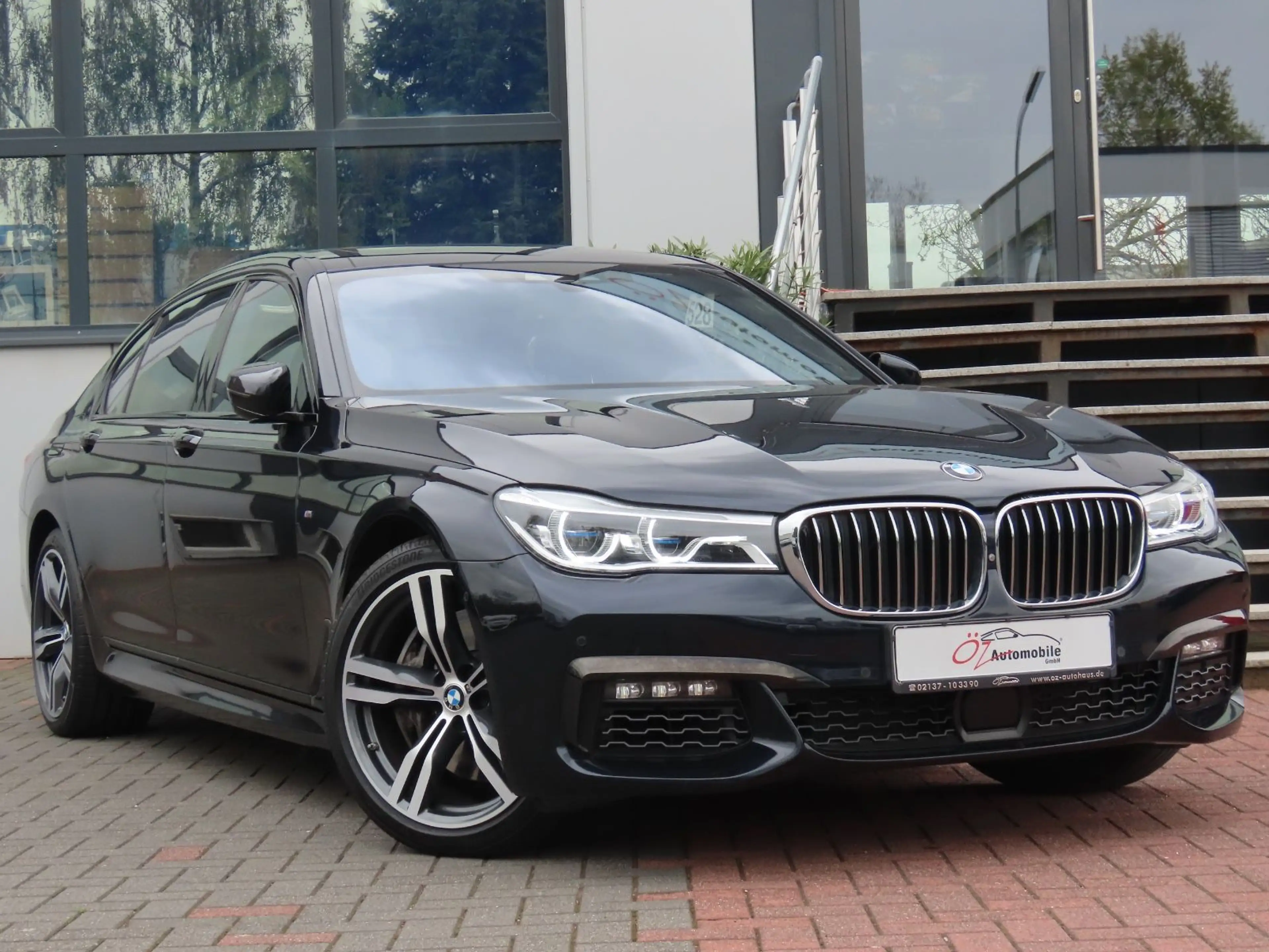 BMW 750 Li xDrive ///M-Paket Soft-Close Pano DE Fzg.