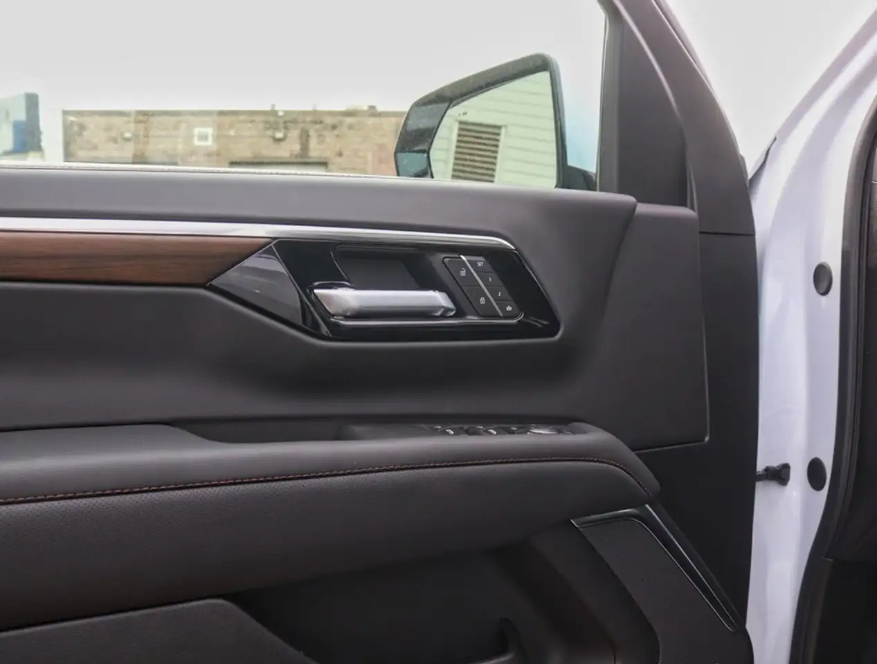 Chevrolet Tahoe снимка Chevrolet Tahoe