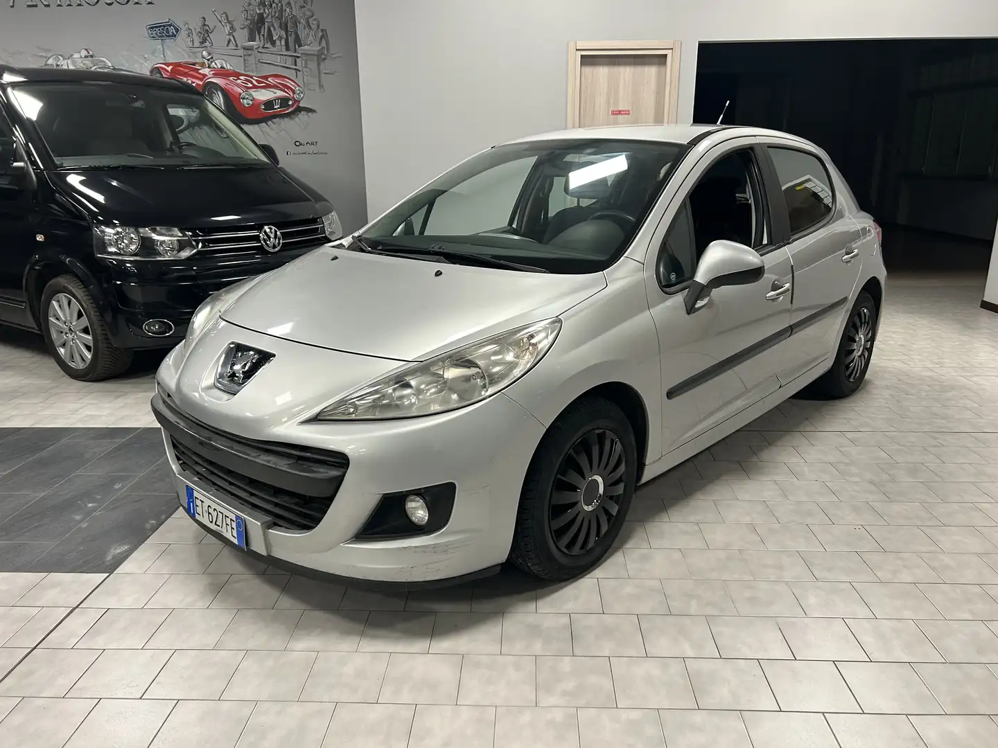 Peugeot 207 5p 1.4 hdi Energie Sport “ Neopatentati “ Argento - 1