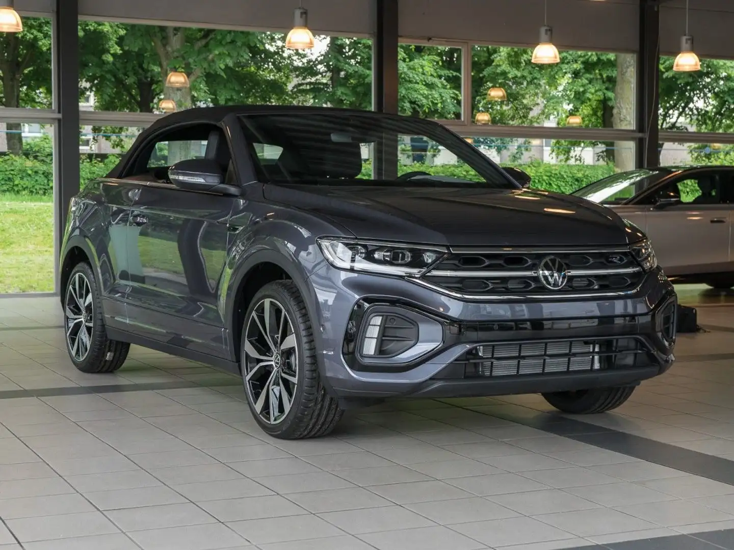 Volkswagen T-Roc Cabriolet R-Line 1.5 l TSI DSG+AHK Klima Noir - 2
