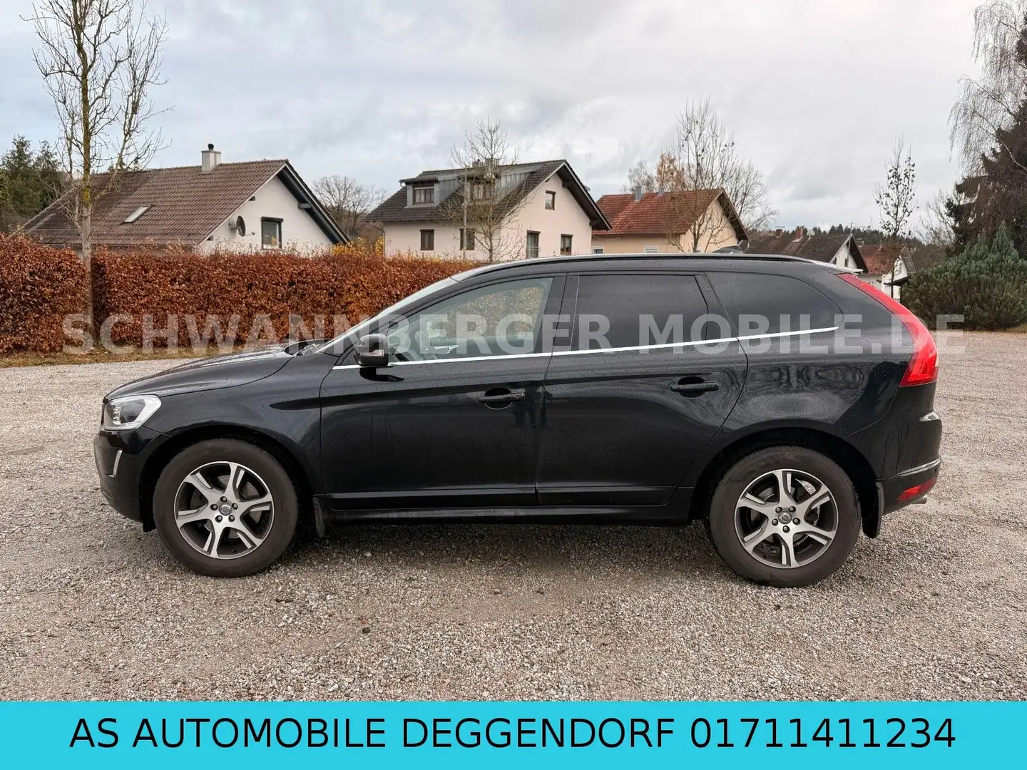 Volvo XC60 Momentum 2WD-1.HAND- Noir - 2