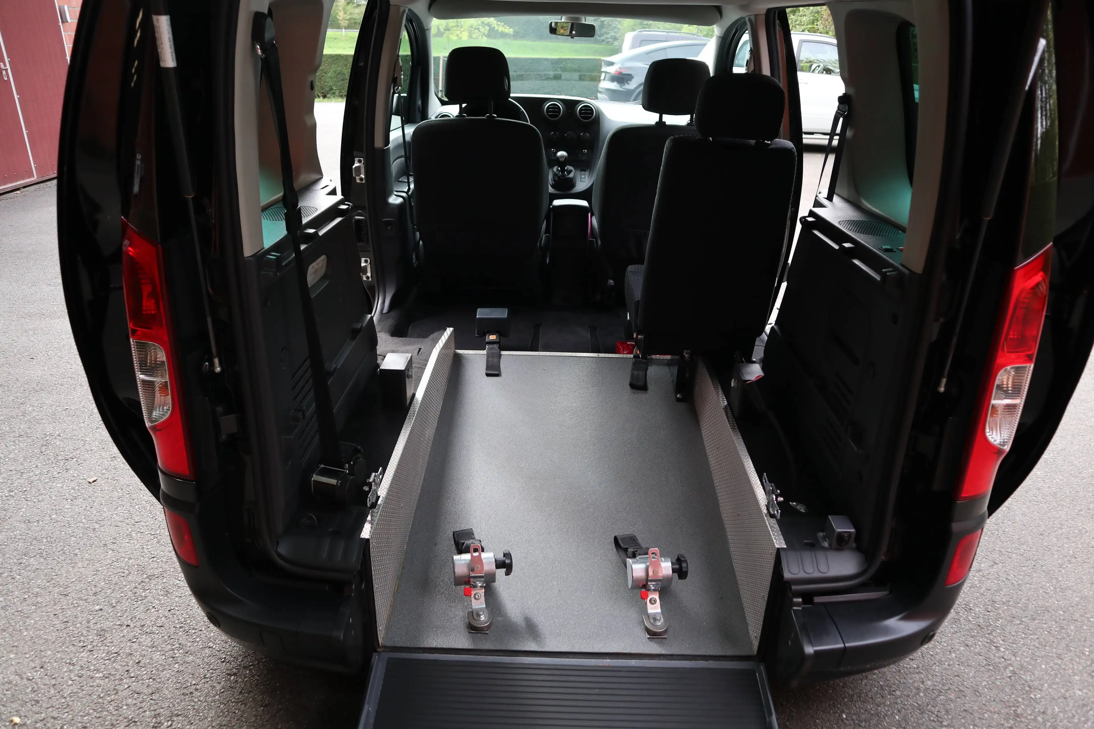 Mercedes-Benz Citan 111 CDI Edition*rollstuhlgerecht*Heckabsenkung*Garantie* — photo 12