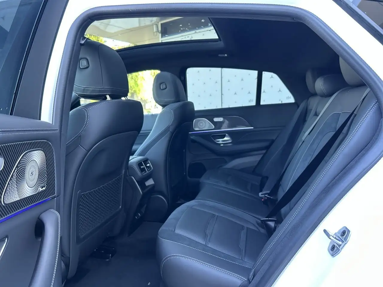 Mercedes-Benz GLE снимка Mercedes-Benz GLE