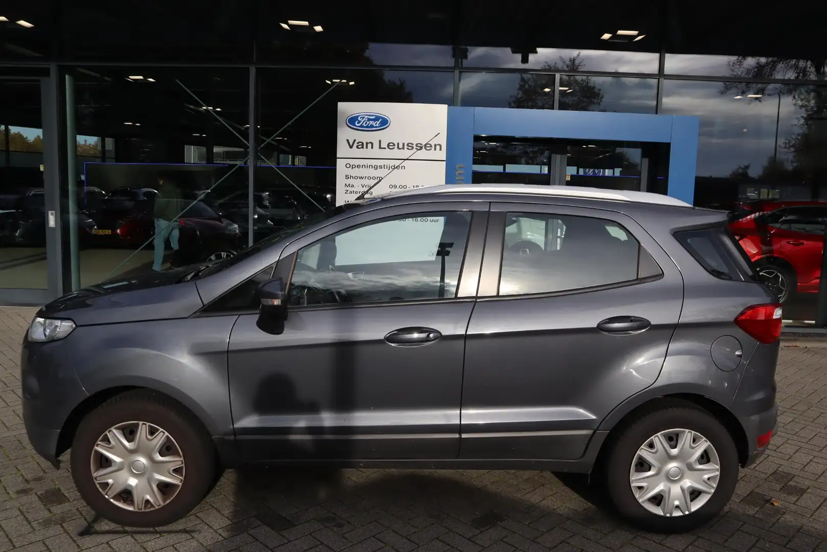 Ford EcoSport 125PK TREND AIRCO TREKHAAK PARK-SENSOREN BLUETOOTH Grijs - 2