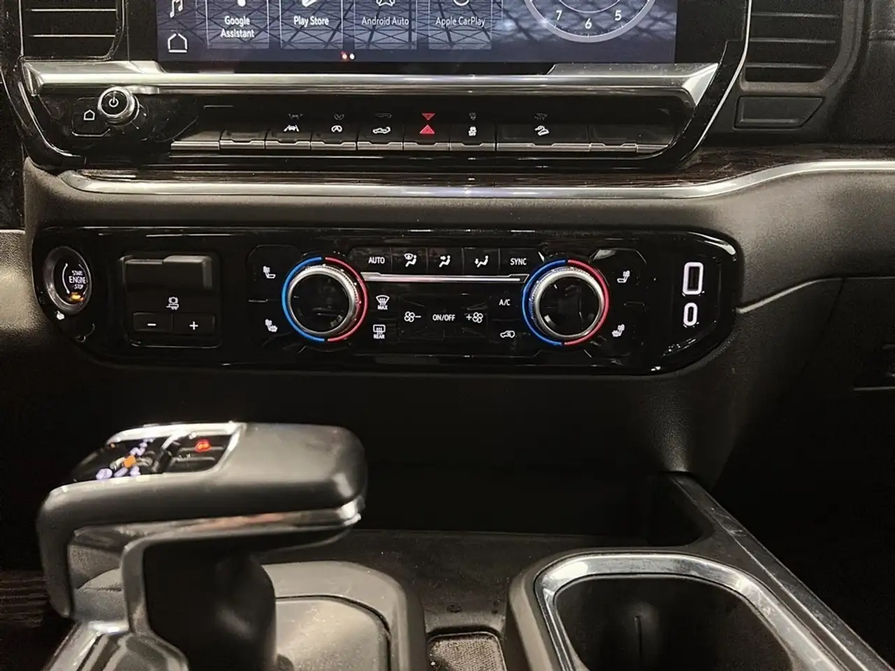GMC Sierra 1500 снимка GMC Sierra 1500