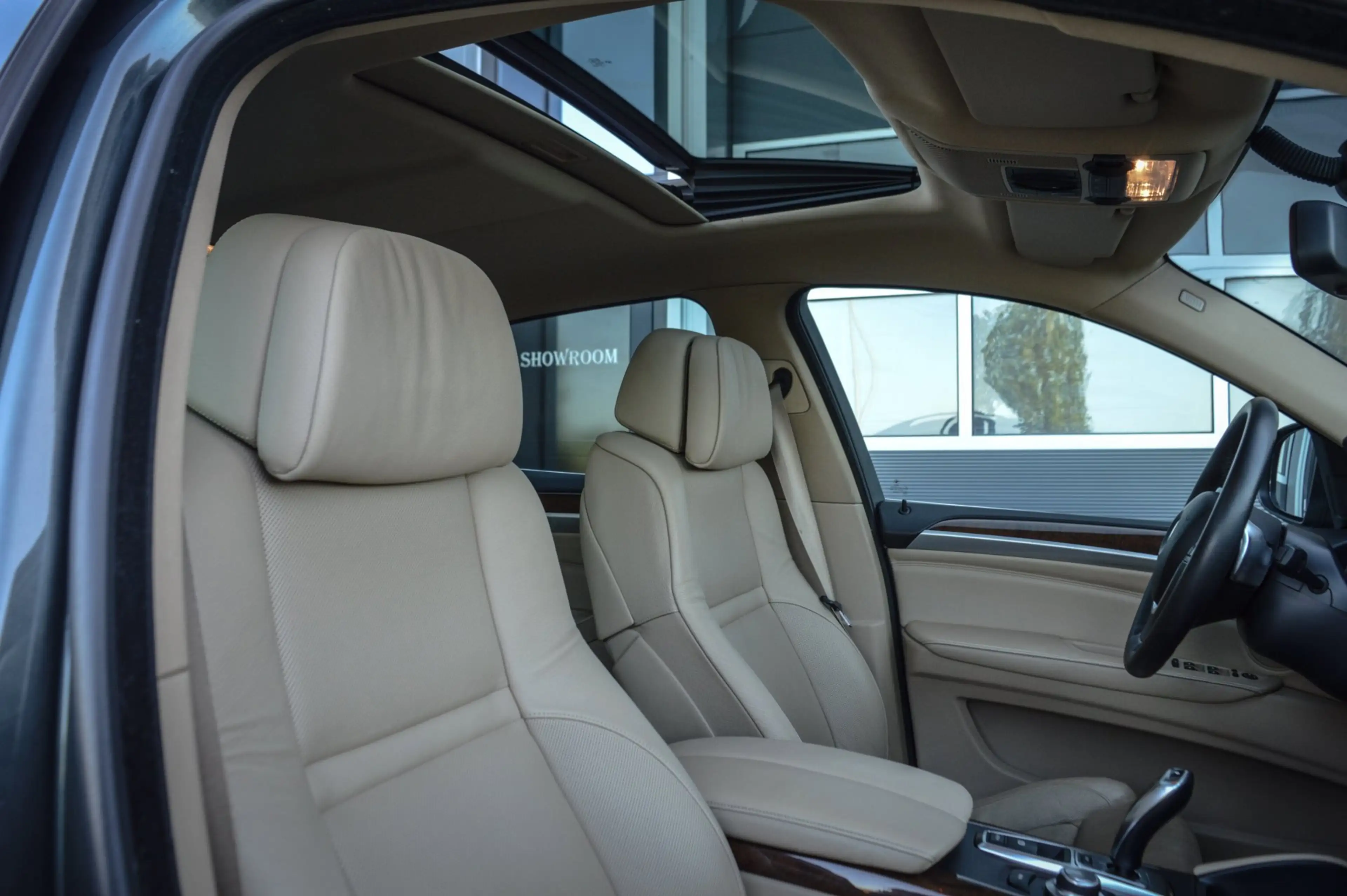 BMW X6 XDrive50i|SOFTCLOSE|CAMERA|MEMORY|PANO|XENON — photo 10